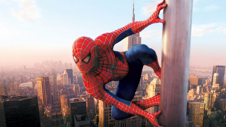 Hoe blijft Spider-Man aan muren plakken? De kleefkracht uitgelegd