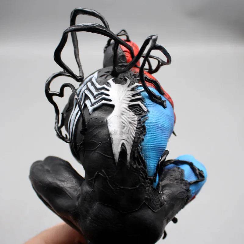 Figurine de Collection Spider-Man et Symbiote
