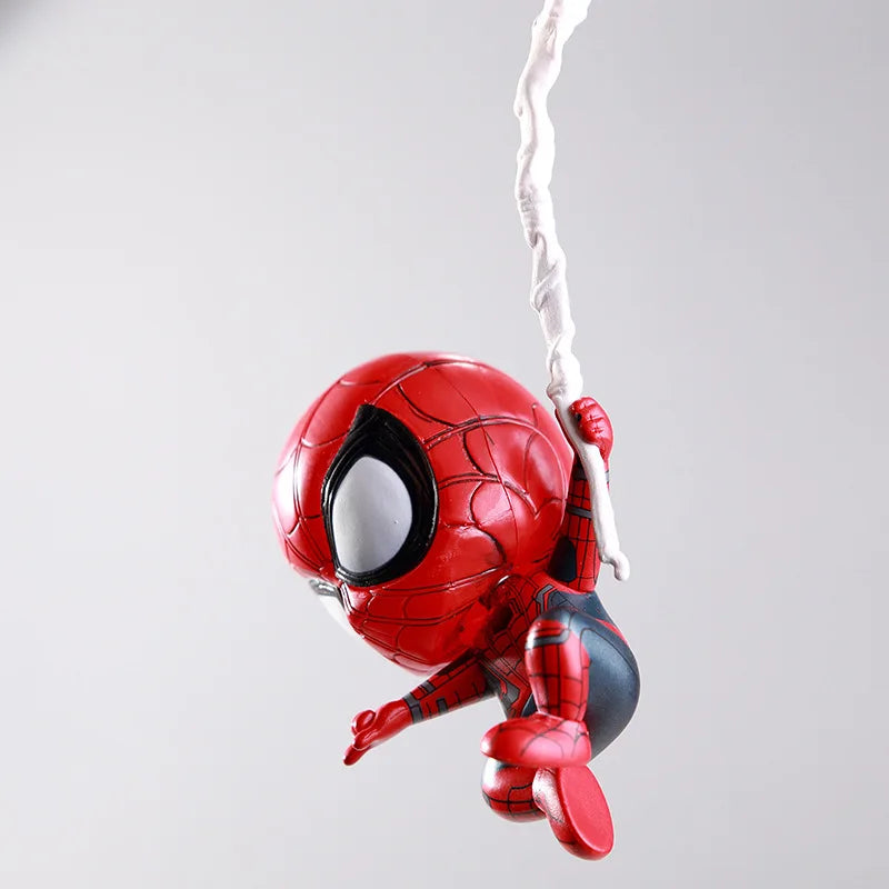 Petite Figurine Spider-Man qui Tisse une Toile