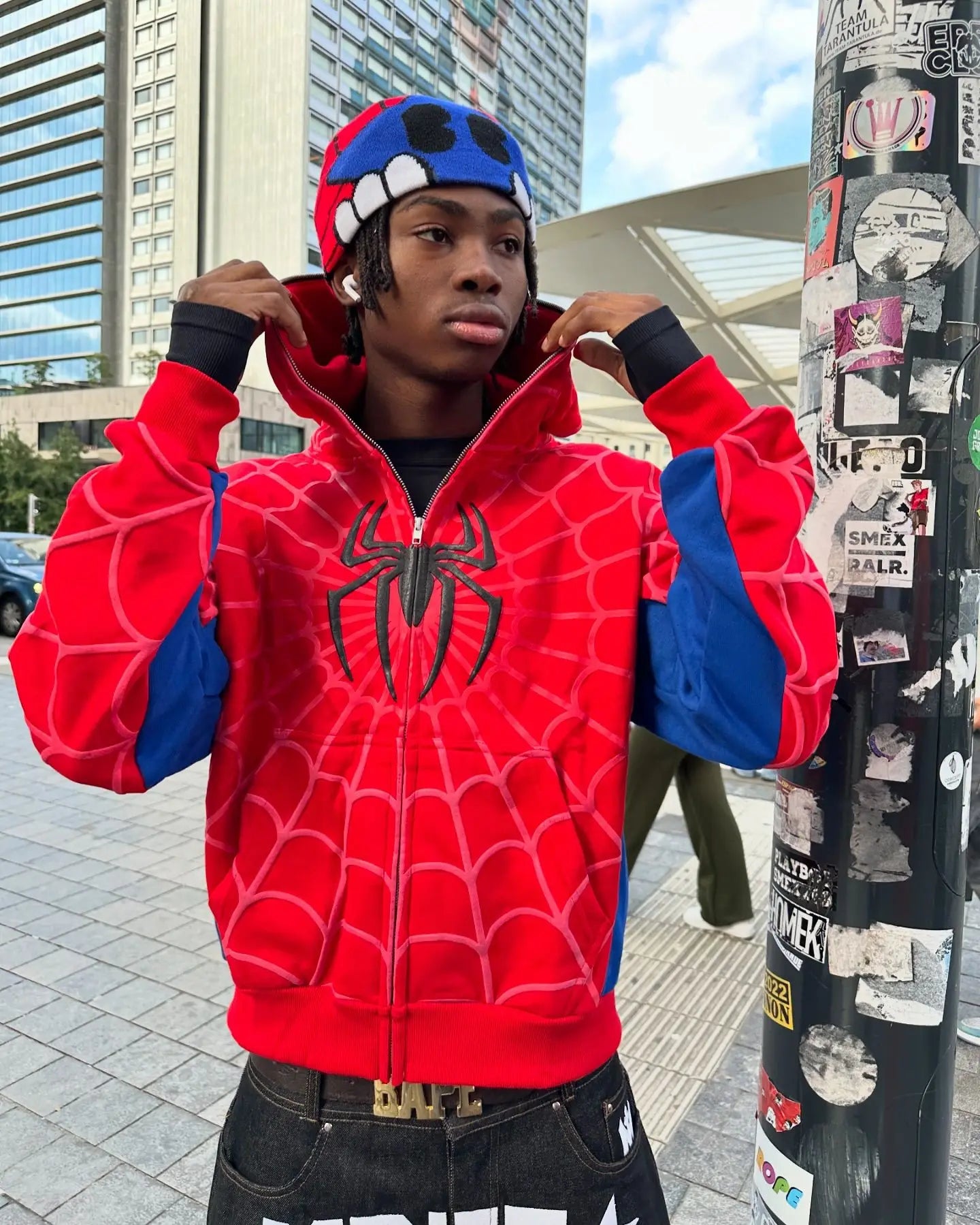 Sweat à Capuche Premium Spider-Man Costume Déchiré